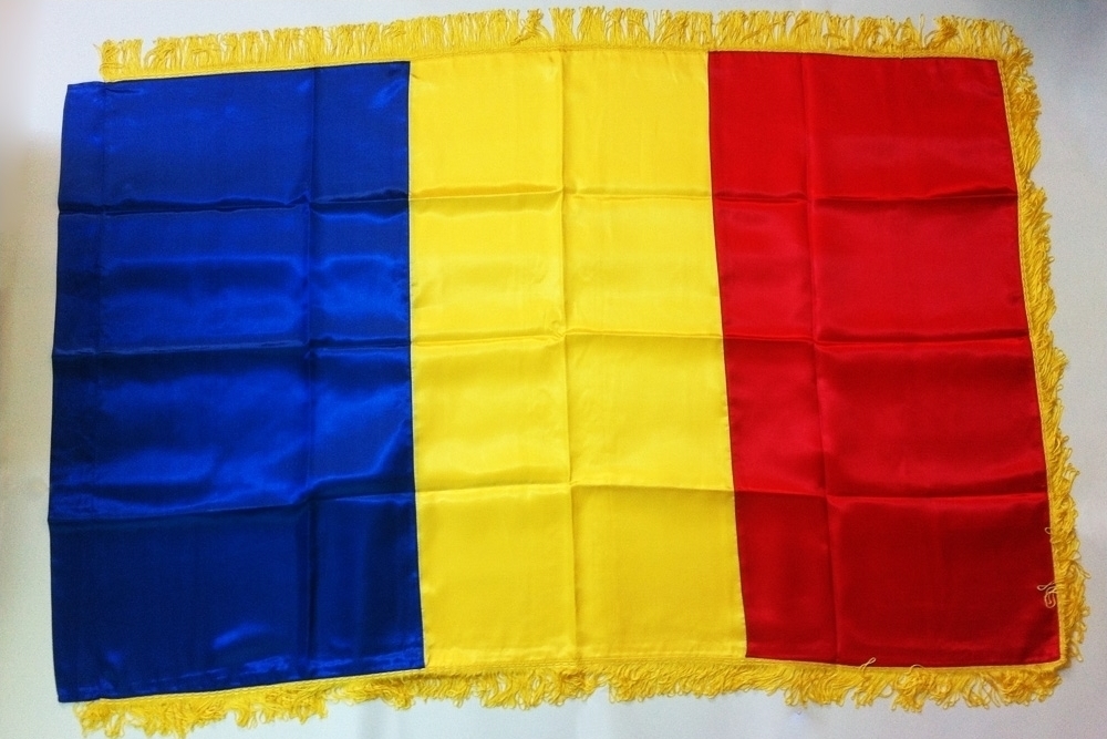 Steag tricolor Romania 135x90cm cu franjuri