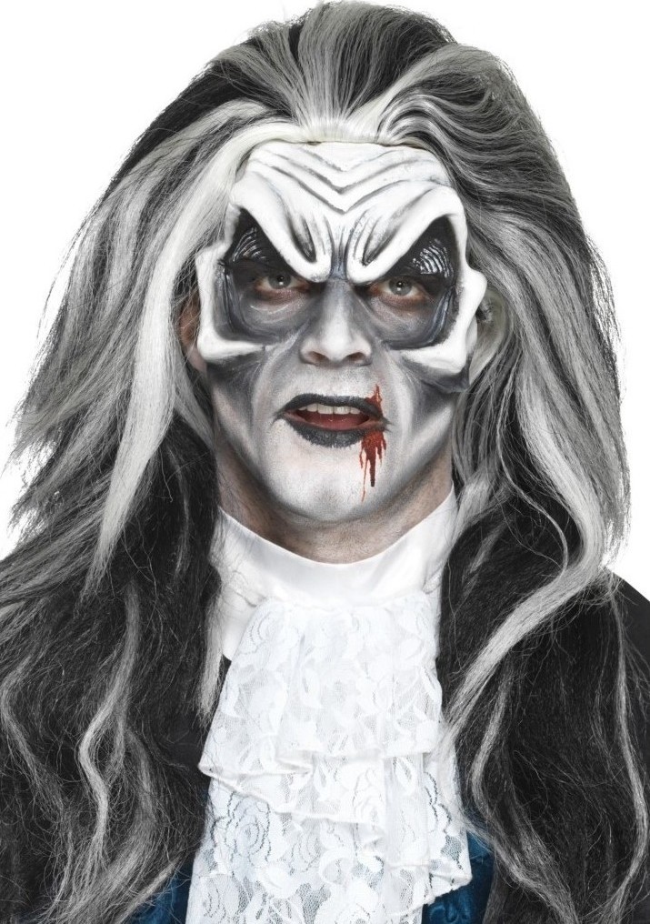 Frunte Prostetica Vampir, Nr. 1, Carnaval24